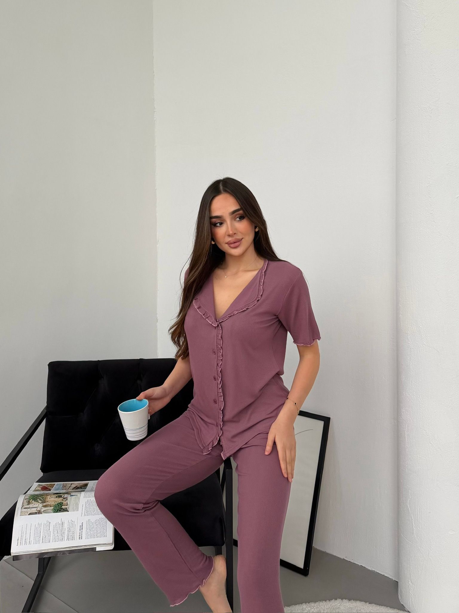 Önden Fırfır Detaylı Modal Kumaş Pijama Takımı(MOR)