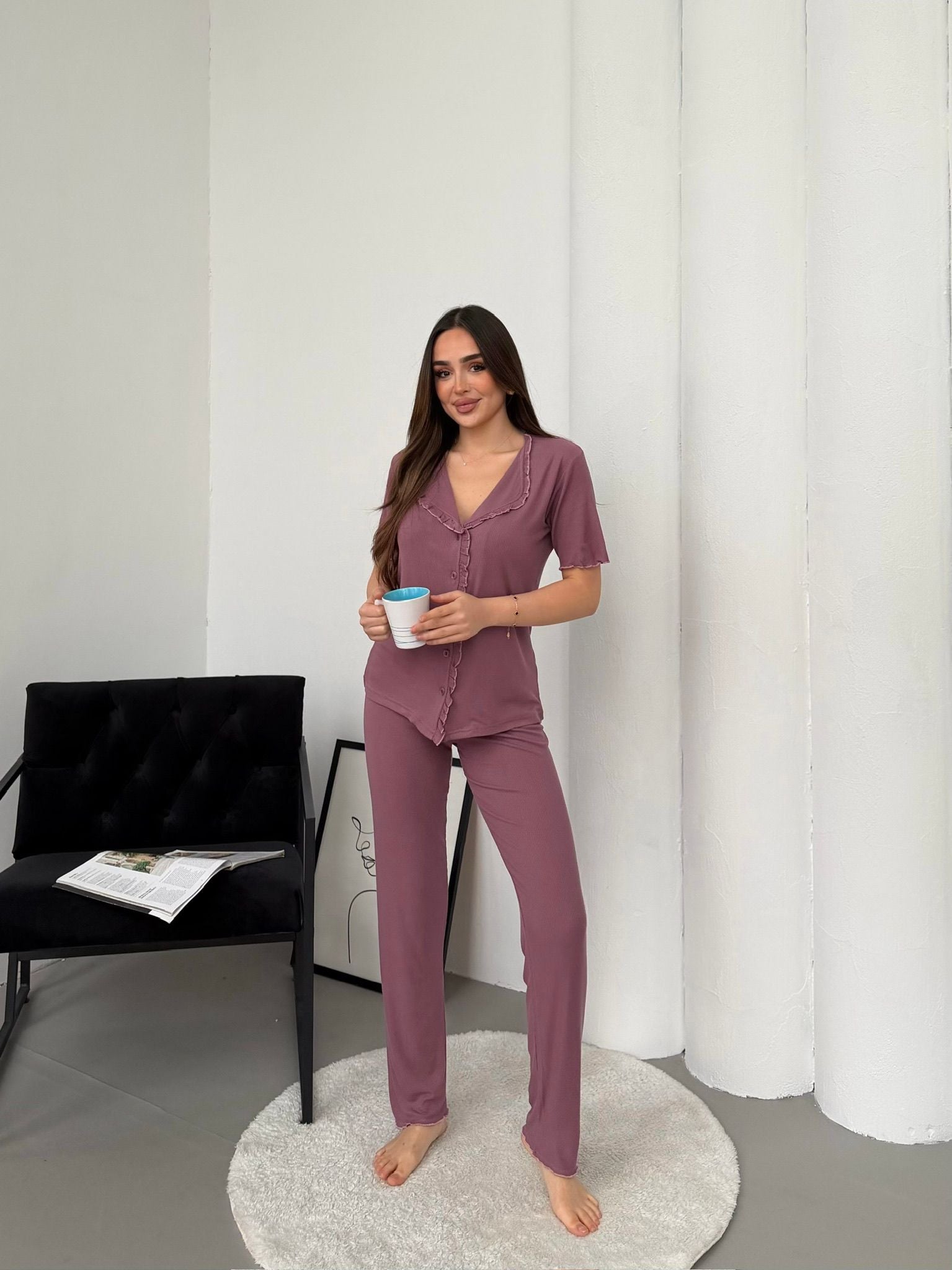 Önden Fırfır Detaylı Modal Kumaş Pijama Takımı(MOR)