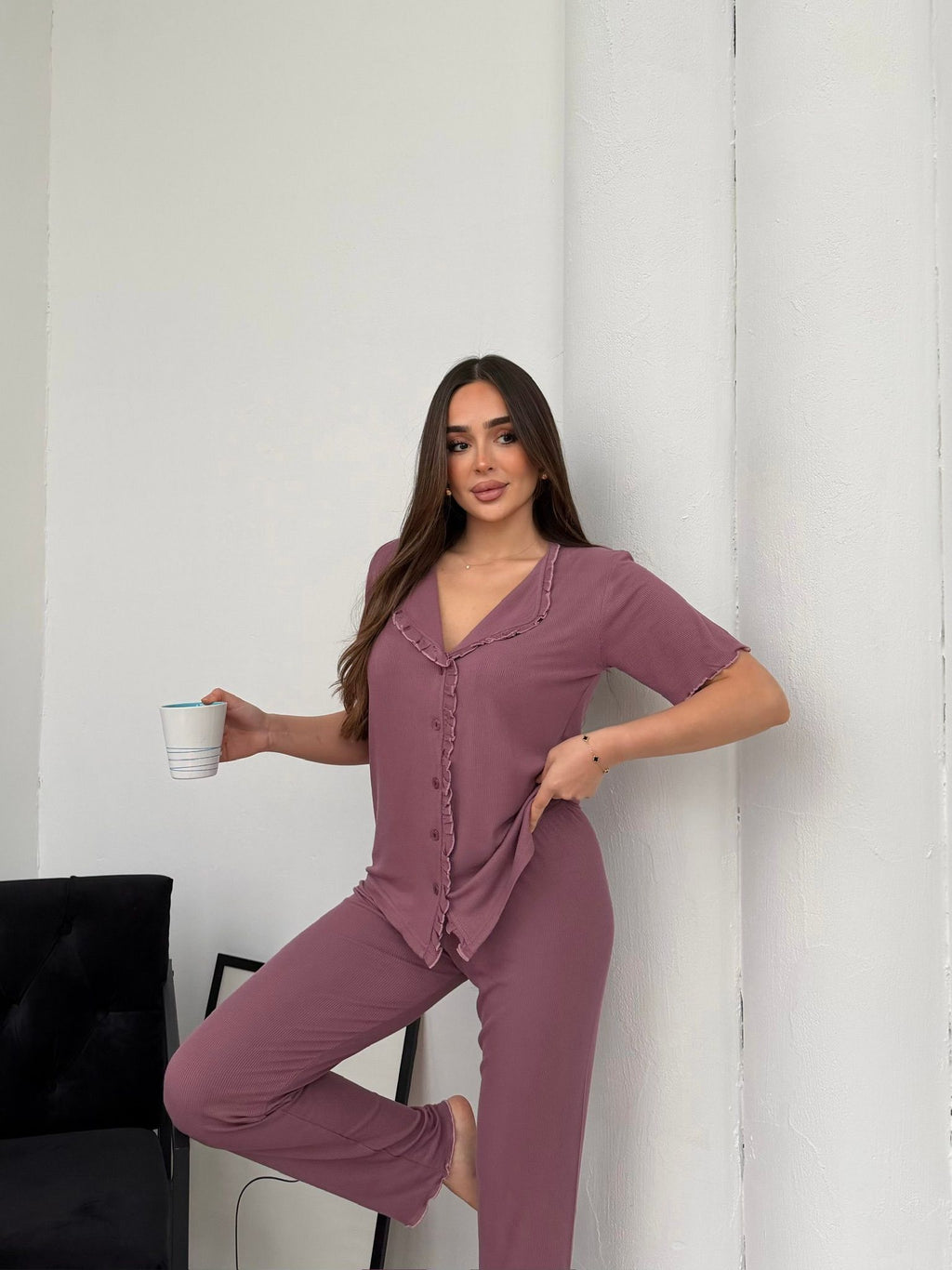 Önden Fırfır Detaylı Modal Kumaş Pijama Takımı(MOR)
